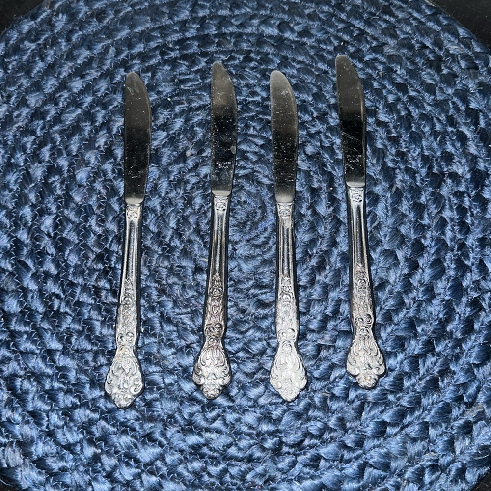 Vintage stainless steel Versailles Knives LOT OF 4